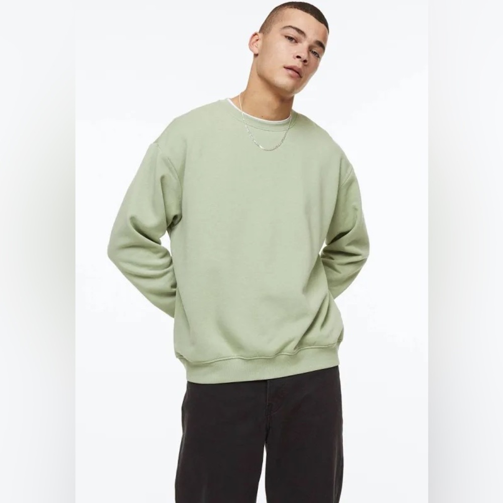 ⬇️H&M Loose Fit Pullover in Mint Green ✨